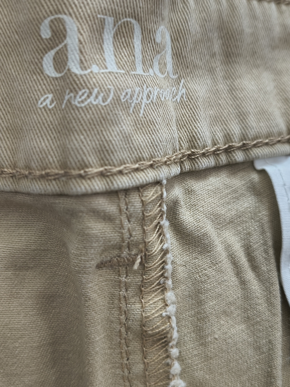 a.n.a Women's Tan Shorts